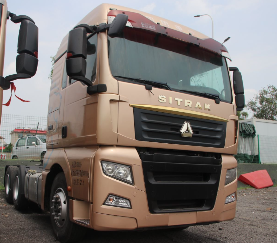 Sitrak Tractor Trucks C7H440 2