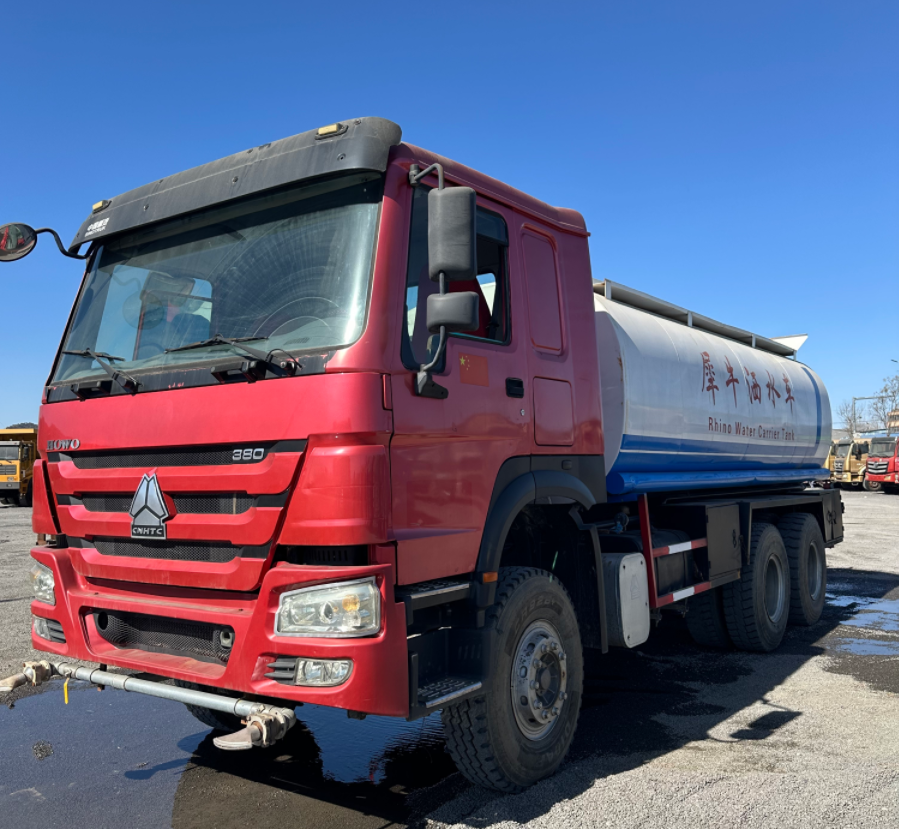 Howo371 water truck 1