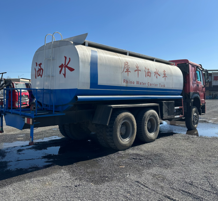 Howo371 water truck 4
