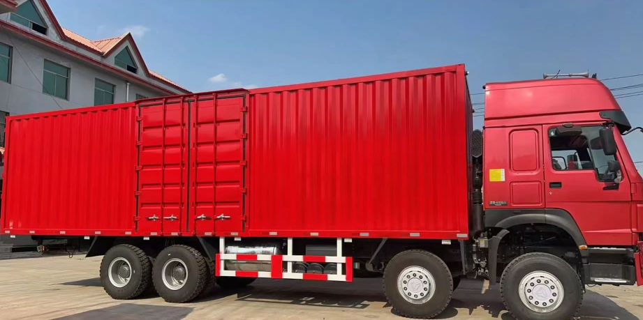Used HOWO 12 Wheels Box Trucks