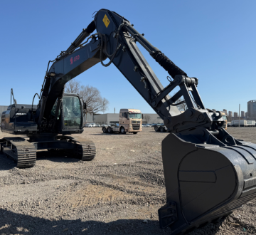 Used LEO Excavators