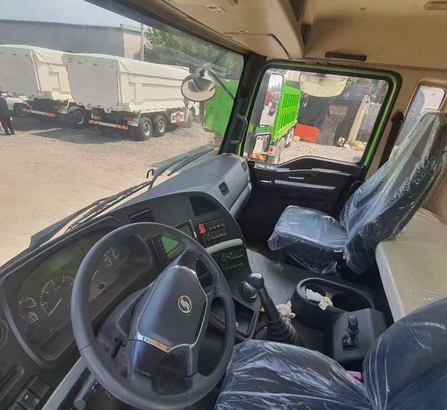 Used Shacman Dump Trucks New M3000 Green