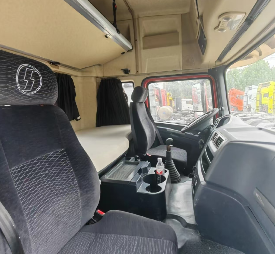 Used Shacman Tractor Trucks X3000 Red