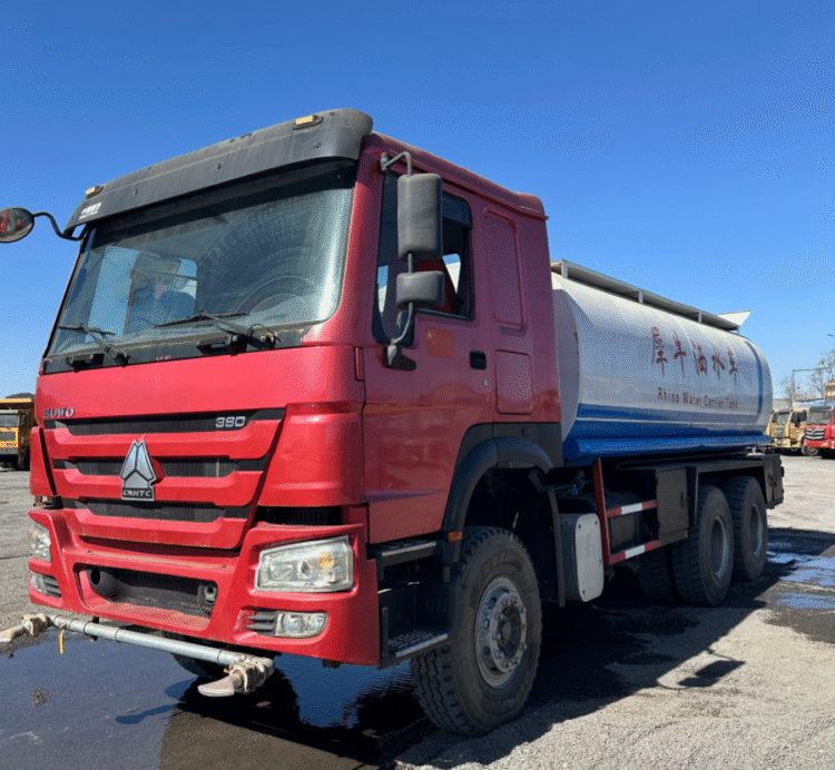 Howo371 water truck 1