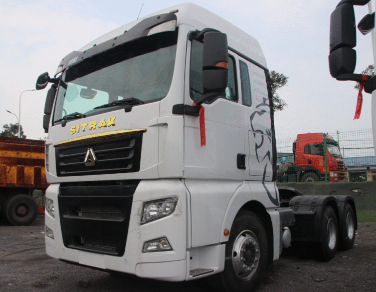 Sitrak Tractor Trucks White