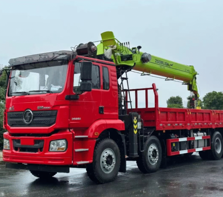 Used Zoomlion Trucks with Cranes